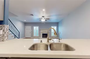 2984 Holly Hall St, Houston, TX 77054 - Photo 11