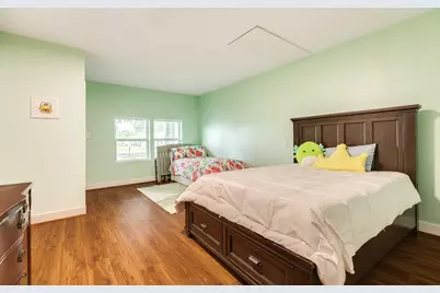 303 Southern Oaks Dr, Lake Jackson, TX 77566 - Photo 17