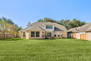14910 Lake Woodbridge Ct, Sugar Land, TX 77498 - Photo 45