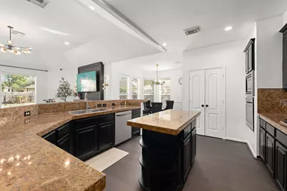14910 Lake Woodbridge Court, Sugar Land, TX 77498 - Photo 15