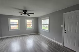8654 Tilgham St, Houston, TX 77029 - Photo 3