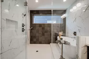 2015 Hopkins St, Houston, TX 77006 - Photo 35