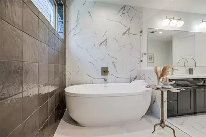 2015 Hopkins Street, Houston, TX 77006 - Photo 37