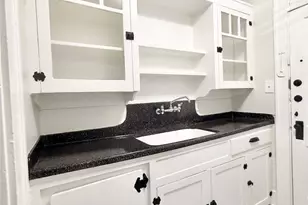 1126 Berthea St, Houston, TX 77006 - Photo 7
