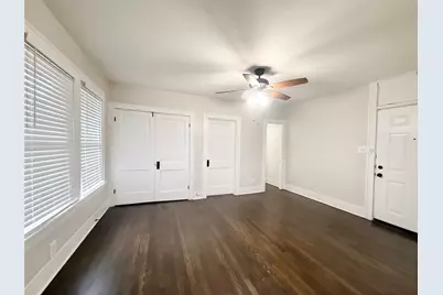 1126 Berthea Street #18, Houston, TX 77006 - Photo 3