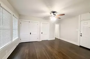 1126 Berthea St, Houston, TX 77006 - Photo 3