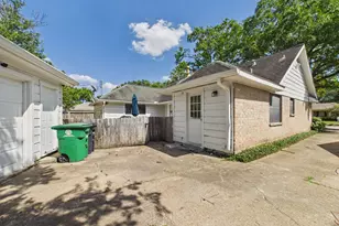 12842 Westmere Dr, Houston, TX 77077 - Photo 35