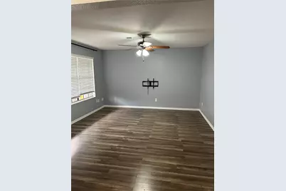 2336 N Pearland Avenue #C, Pearland, TX 77581 - Photo 3