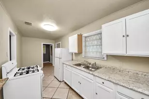 3214 Tuam St, Houston, TX 77004 - Photo 13