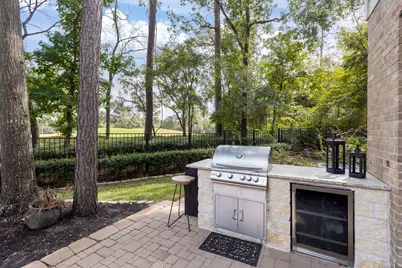 10 Mill Point Place, The Woodlands, TX 77380 - Photo 5