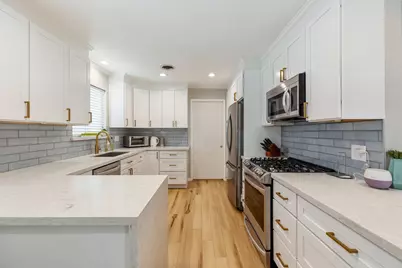 4411 Deer Lodge Drive, Houston, TX 77018 - Photo 11