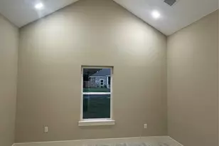 10745 Vinson St, Beaumont, TX 77713 - Photo 9