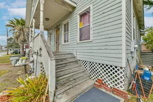 1418 30th St, Galveston, TX 77550 - Photo 21