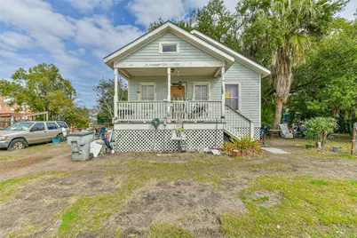1418 30th Street, Galveston, TX 77550 - Photo 1
