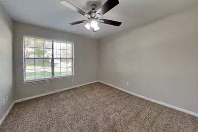 2811 Pineleaf Drive, Sugar Land, TX 77479 - Photo 7