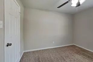 2811 Pineleaf Dr, Sugar Land, TX 77479 - Photo 17