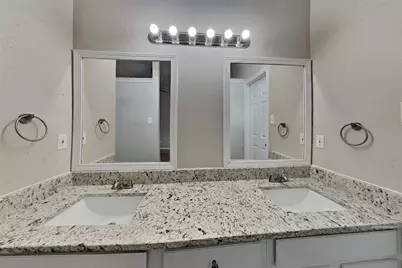 2811 Pineleaf Drive, Sugar Land, TX 77479 - Photo 5