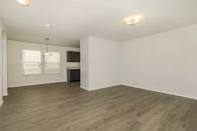 4022 Silver Ranch Road, Houston, TX 77014 - Photo 7