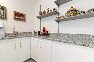 201 Southern Oaks Dr, Lake Jackson, TX 77566 - Photo 23