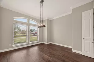 51 English Oak Ct, Lake Jackson, TX 77566 - Photo 9