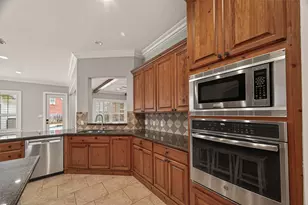 51 English Oak Ct, Lake Jackson, TX 77566 - Photo 19