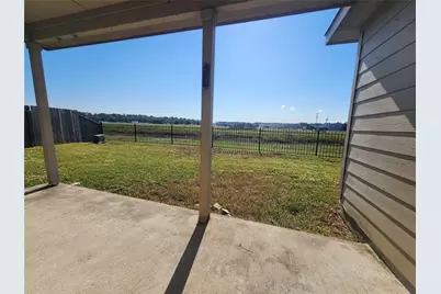 9002 Saint Laurent Lane, Houston, TX 77044 - Photo 23
