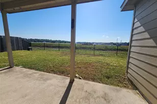 9002 St Laurent Ln, Houston, TX 77044 - Photo 23