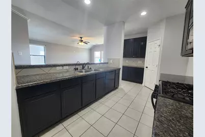 9002 Saint Laurent Lane, Houston, TX 77044 - Photo 9