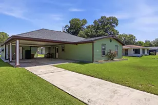 410 Crepe Myrtle Ave, Orange, TX 77630 - Photo 3