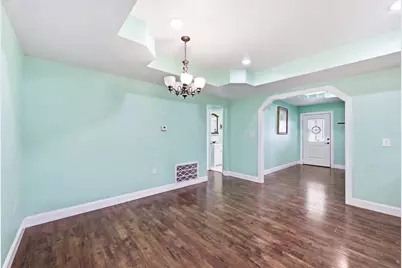 410 Crepe Myrtle Avenue, Orange, TX 77630 - Photo 7
