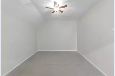 13814 Evert Court, Mont Belvieu, TX 77523 - Photo 33