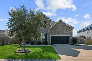 13814 Evert Ct, Mont Belvieu, TX 77523 - Photo 3