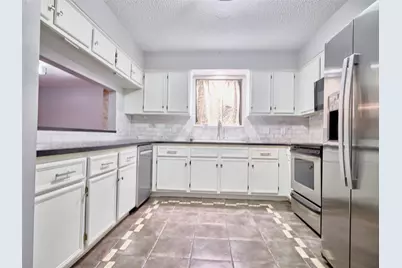 1520 Crestmont Street, Wharton, TX 77488 - Photo 11