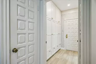 9623 Longmont Drive, Houston, TX 77063 - Photo 25