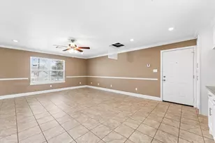 8221 Brockton St, Houston, TX 77017 - Photo 9