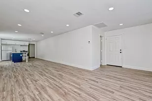 5609 Denmark St, Houston, TX 77028 - Photo 7