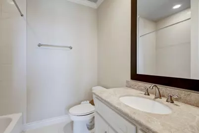 8906 Lakeshore Bend Drive, Houston, TX 77080 - Photo 25