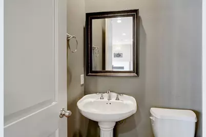 8906 Lakeshore Bend Drive, Houston, TX 77080 - Photo 15