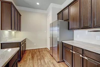 8906 Lakeshore Bend Drive, Houston, TX 77080 - Photo 13