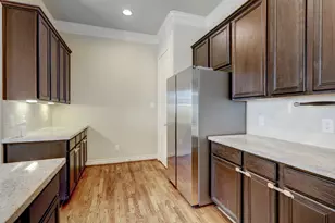 8906 Lakeshore Bend Dr, Houston, TX 77080 - Photo 13