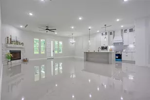 11082 Tammy Cir, Plantersville, TX 77363 - Photo 13