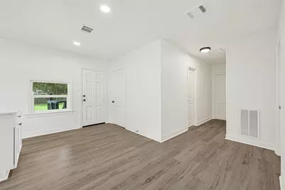 1202 N Roberson Street, Conroe, TX 77301 - Photo 11