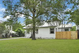1202 N Roberson St, Conroe, TX 77301 - Photo 35