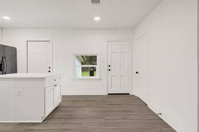 1202 N Roberson Street, Conroe, TX 77301 - Photo 5