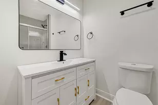 1202 N Roberson St, Conroe, TX 77301 - Photo 19