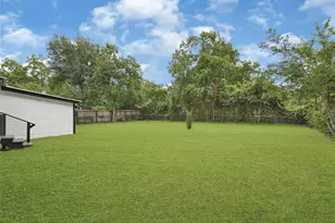 1202 N Roberson St, Conroe, TX 77301 - Photo 43