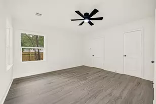 1202 N Roberson St, Conroe, TX 77301 - Photo 21