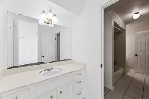 17164 Beaver Springs Dr N, Houston, TX 77090 - Photo 9