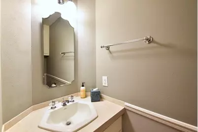 223 W 26th Street #E, Houston, TX 77008 - Photo 19