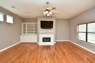 223 W 26th St, Houston, TX 77008 - Photo 27